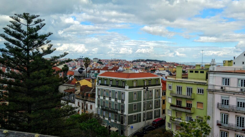 Blick auf Lissabon vom Dach der Basílica da Estrela