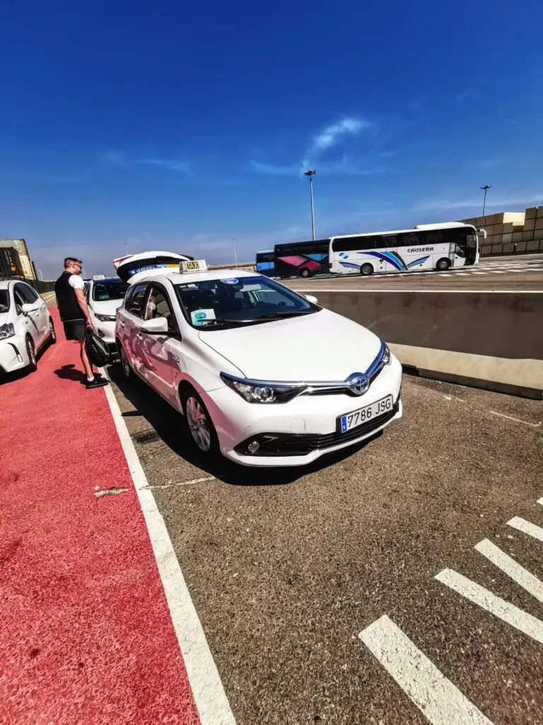 Taxis am Hafen von Valencia