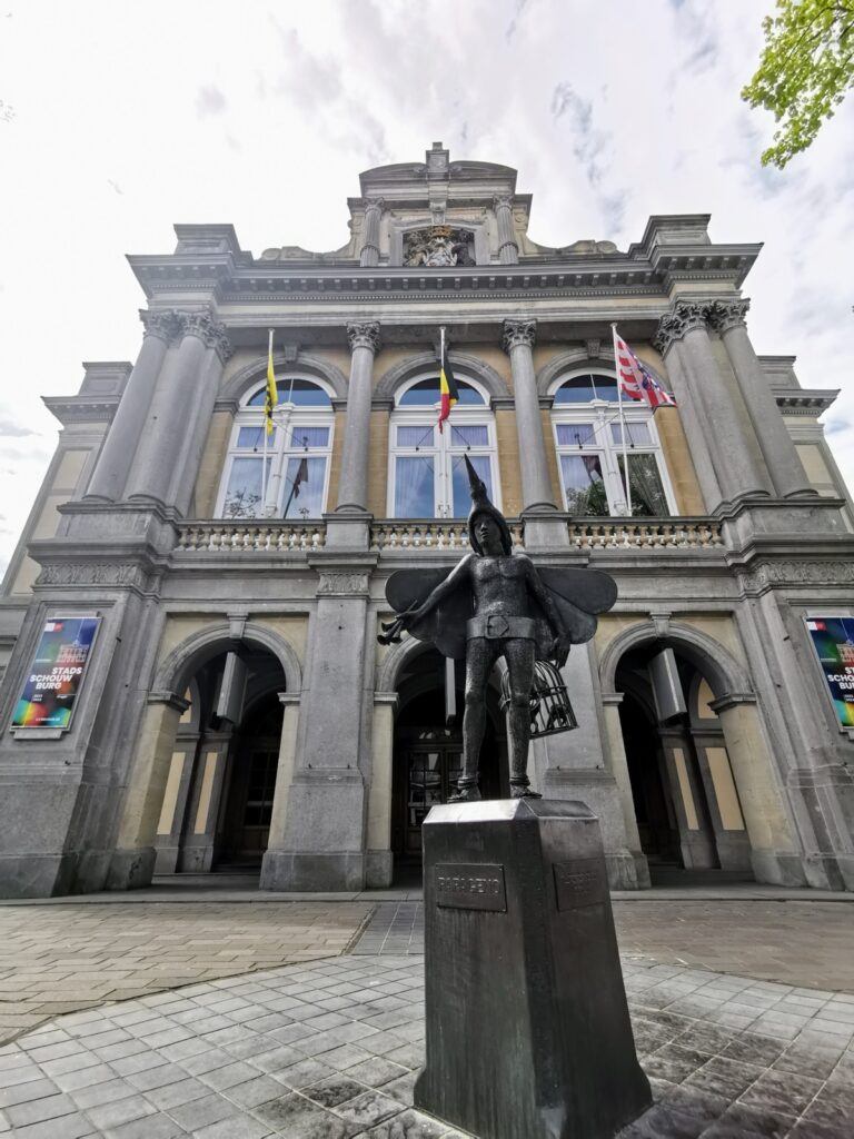 Municipal Theater in Brügge von aussen