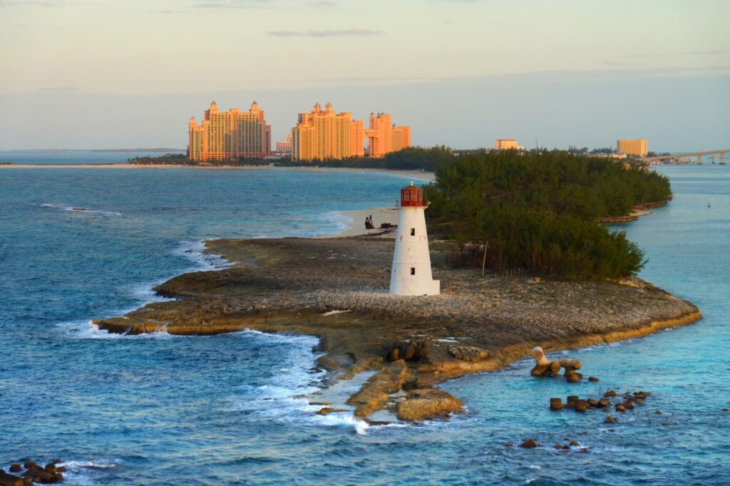 Nassau Colonial Beach und Leuchtturm