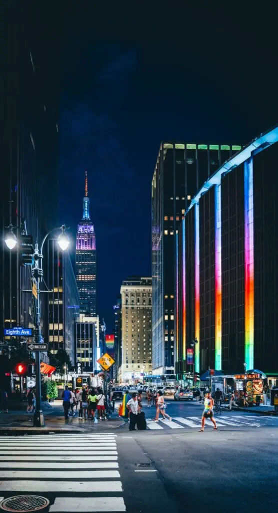 Blick auf  Empire State Building bei Nacht