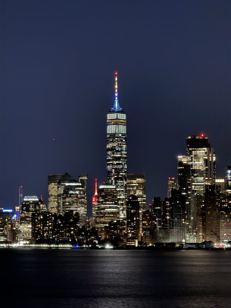 Skyline New York bei Nacht