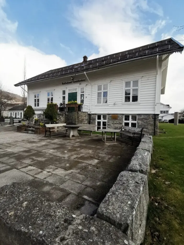 Kulturhuset Gamlebanken in Nordfjordeid