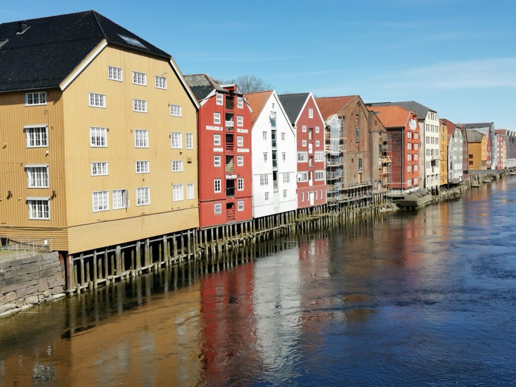 Bunte Speicherhäuser in Trondheim