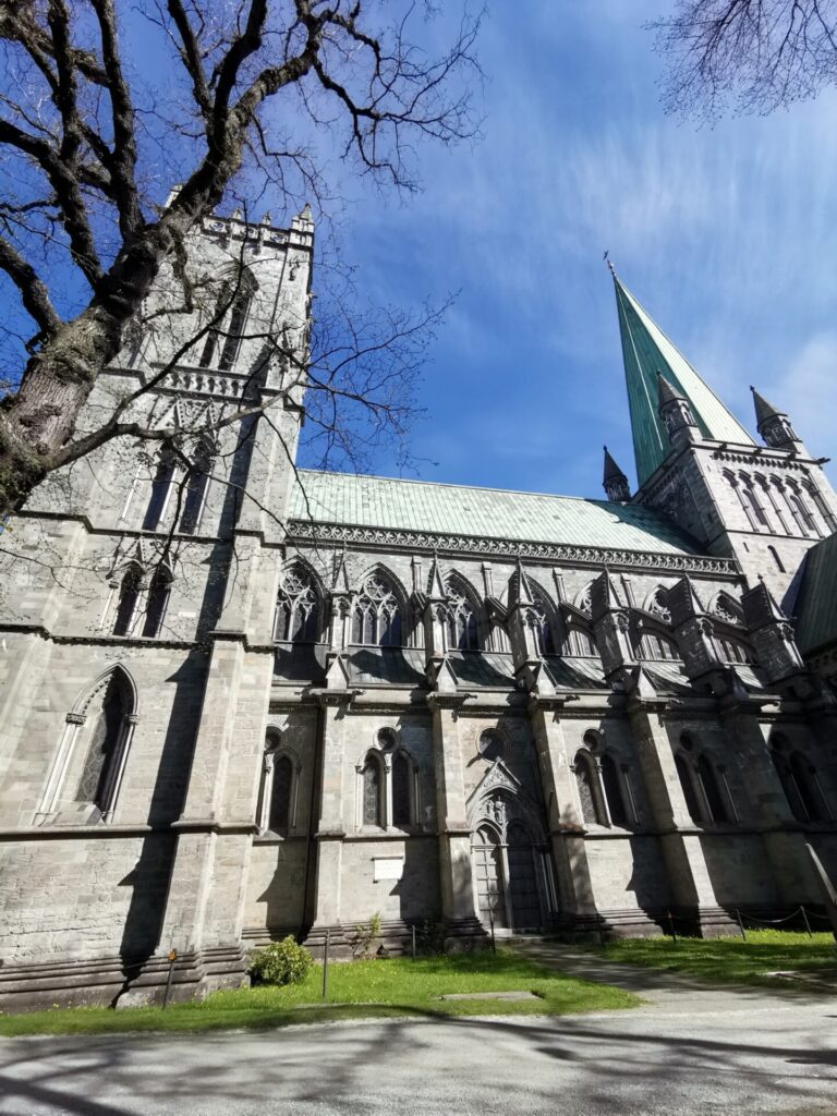 Nidarosdom in Tronheim von außen