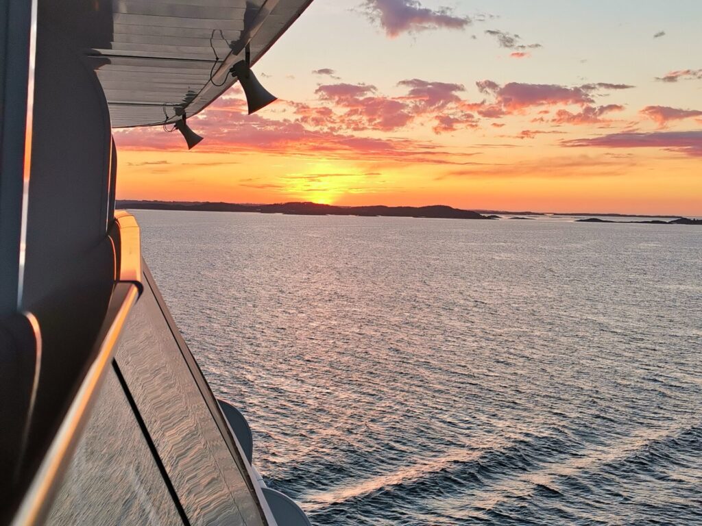 Sonnenuntergang auf Seee in Trondheim