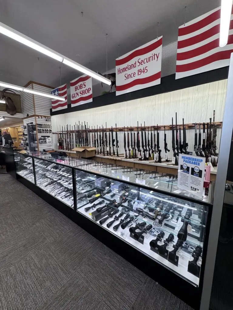 Bob`s Gun Shop in Norfolk