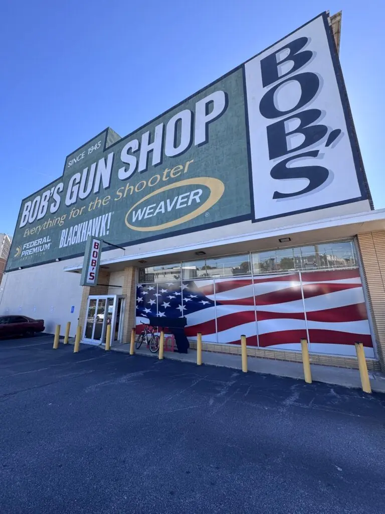 Bob`s Gun Shop in Norfolk