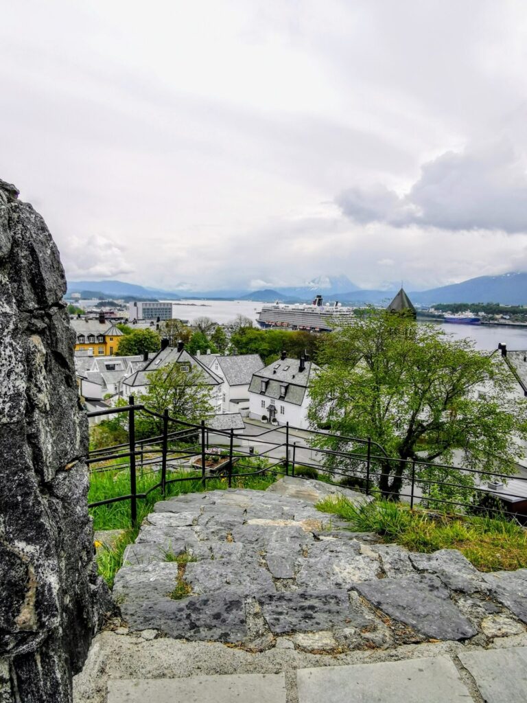Treppe zum Storhaugen in Alesund
