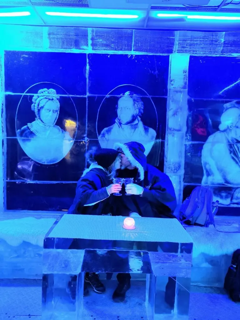 Magic Ice Bar in Bergen von innen