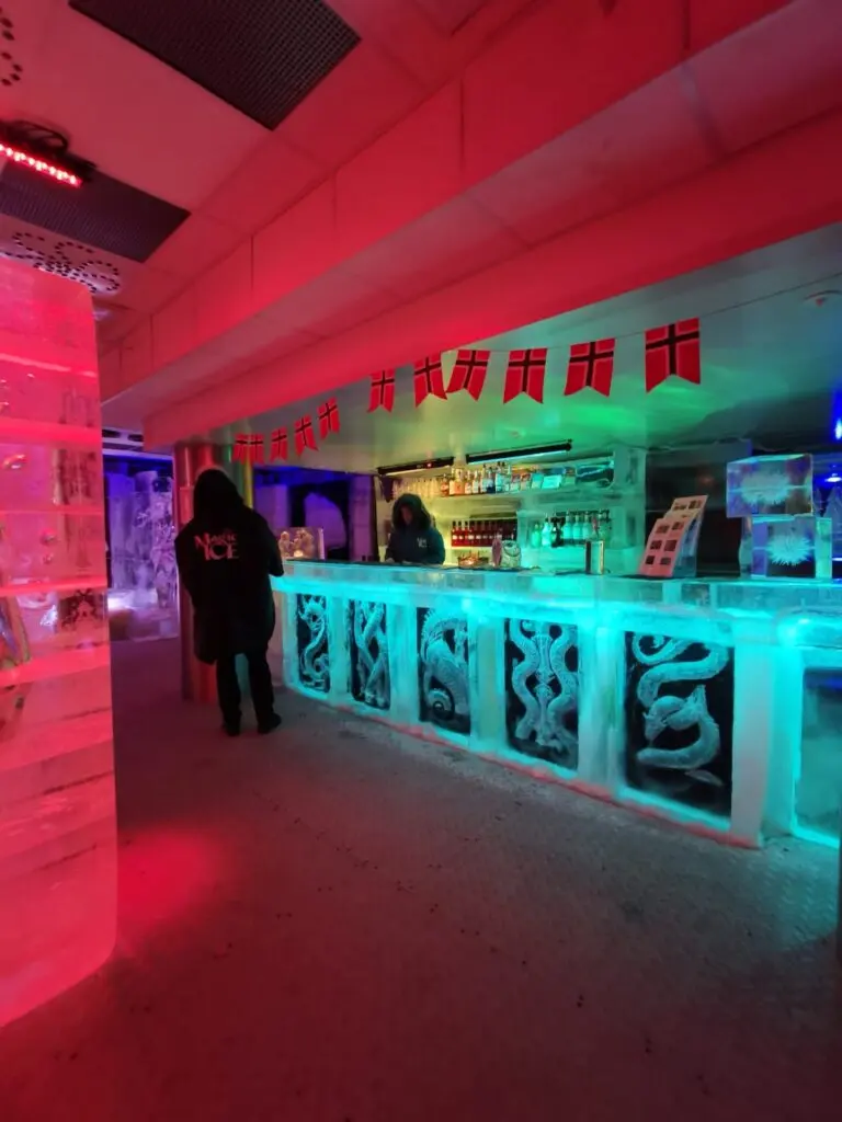 Magic Ice Bar in Bergen von innen