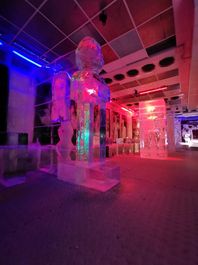 Magic Ice Bar in Bergen von innen