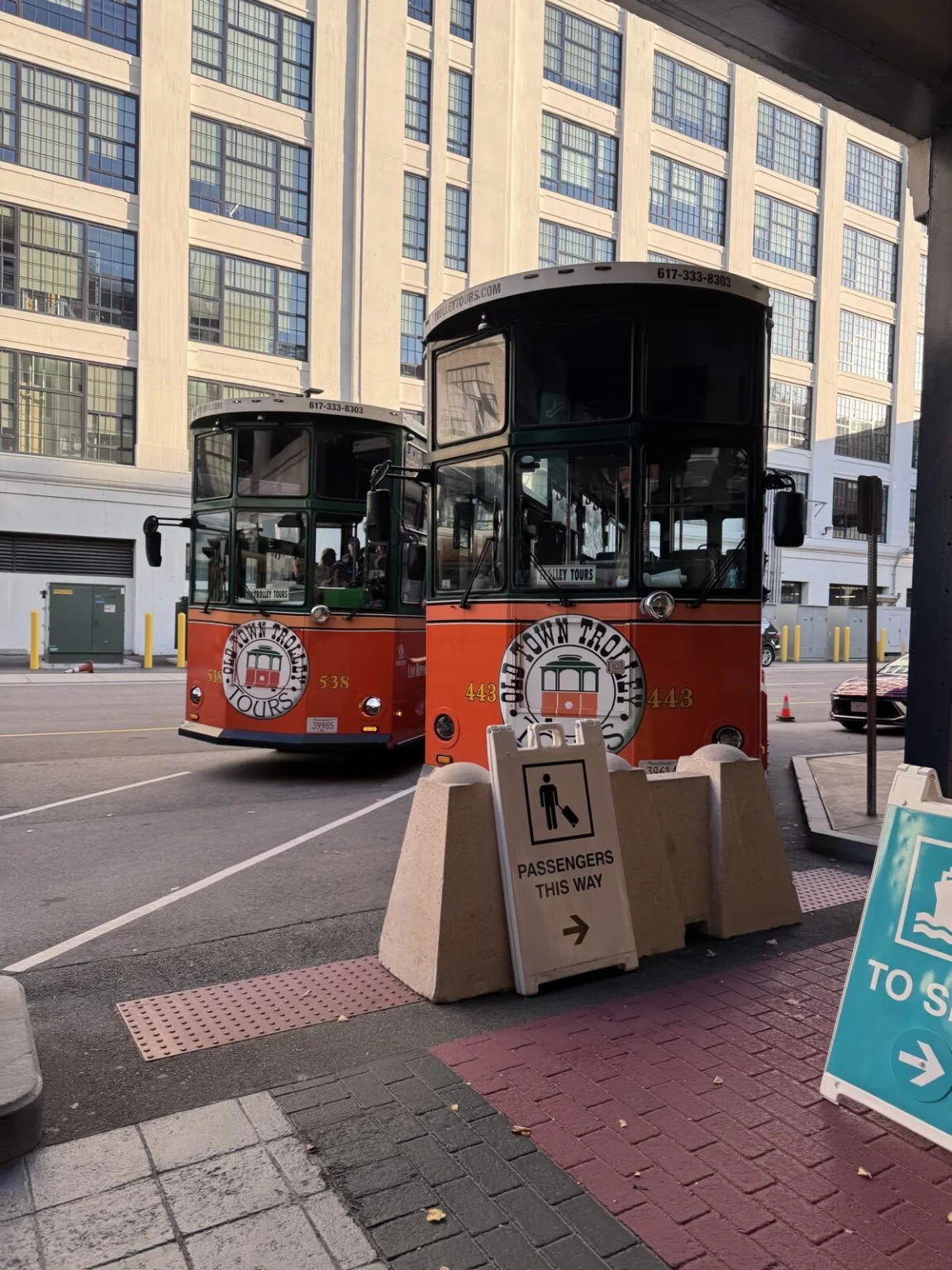 Old Town Trolly in Boston
