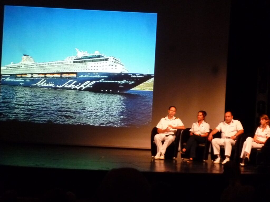 Kapitän Sprechstunde auf Kreuzfahrtschiff