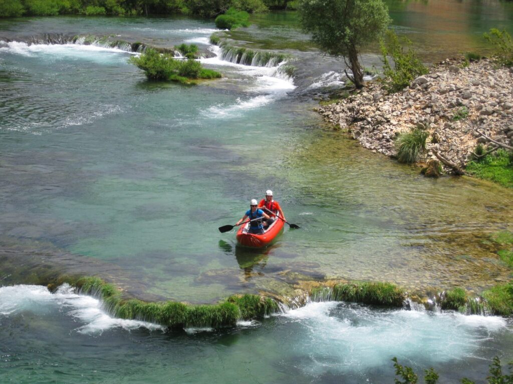Kanufahrt im Canyon des Zrmanja-Flusses