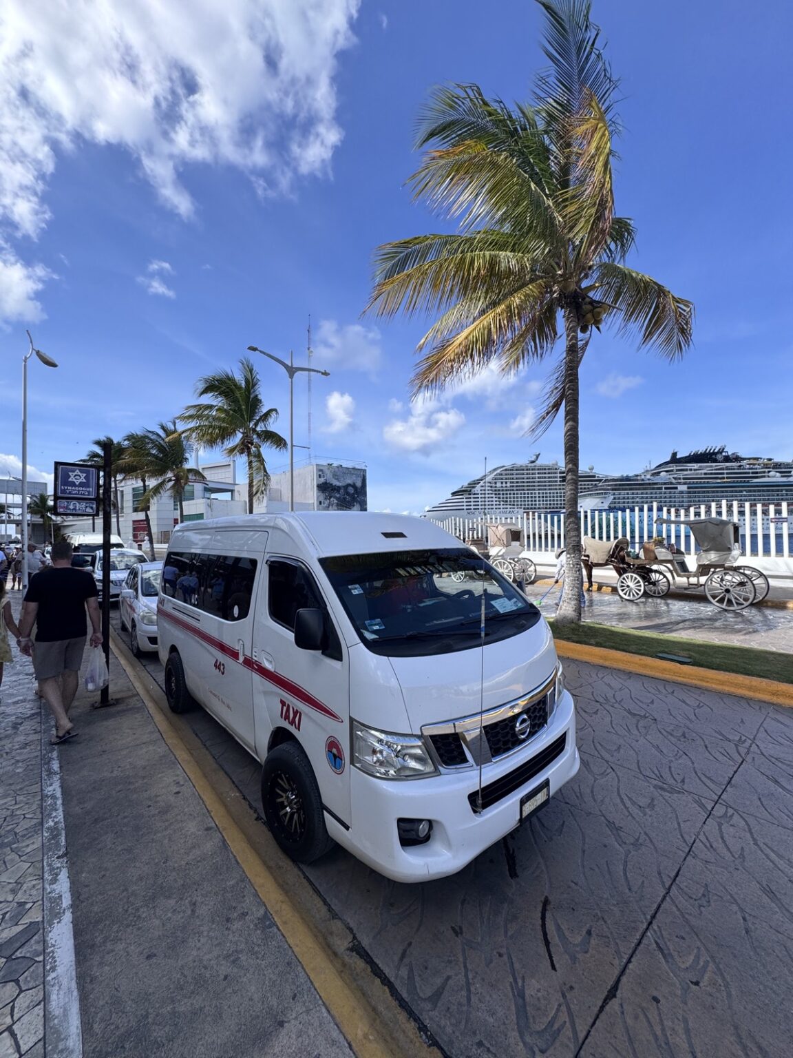 Taxis am Hafen Punta Langosta