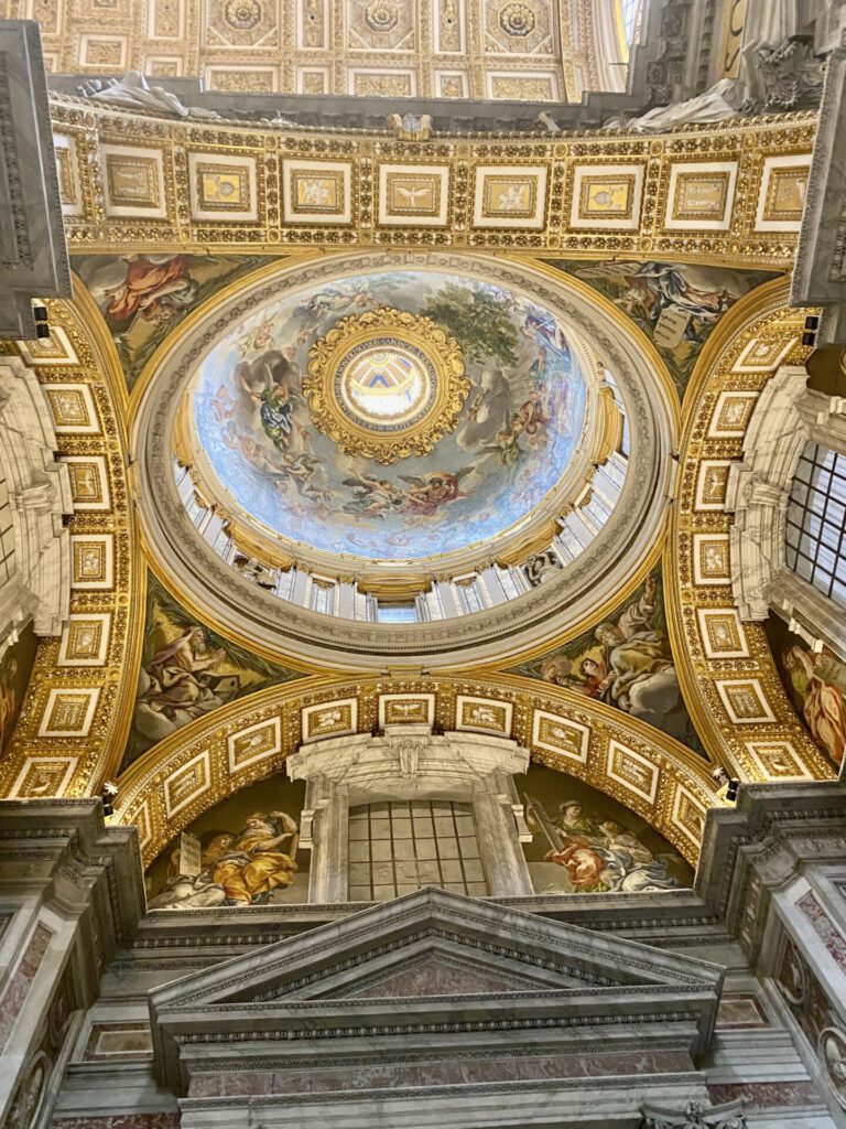 Kuppel im Petersdom in Rom