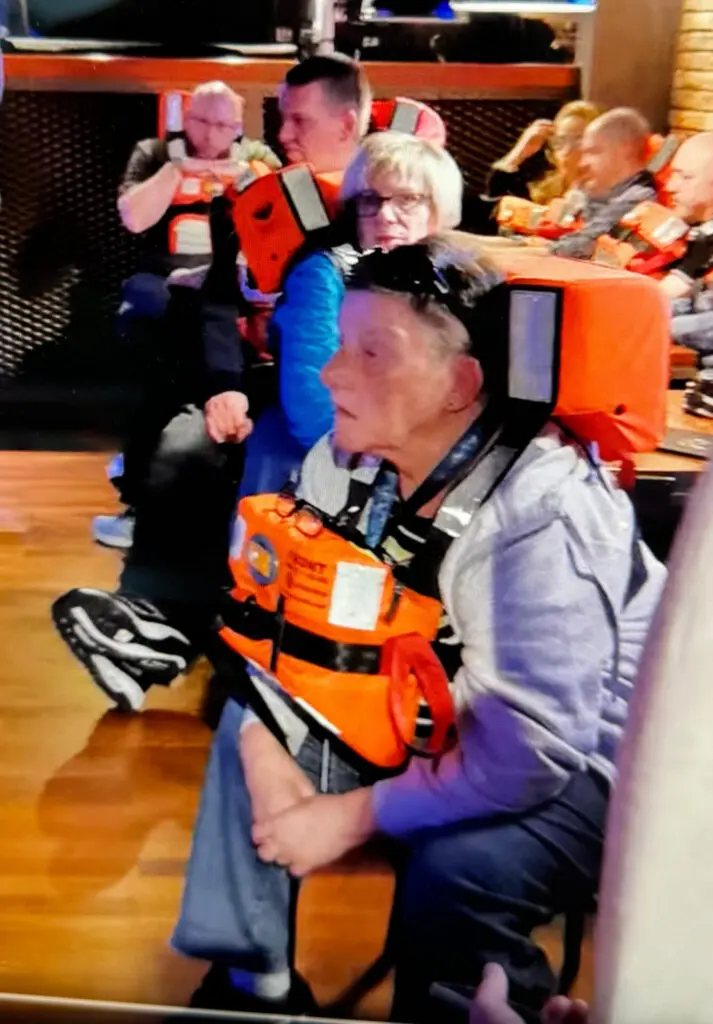 Sicherheitsübung Kreuzfahrtschiff