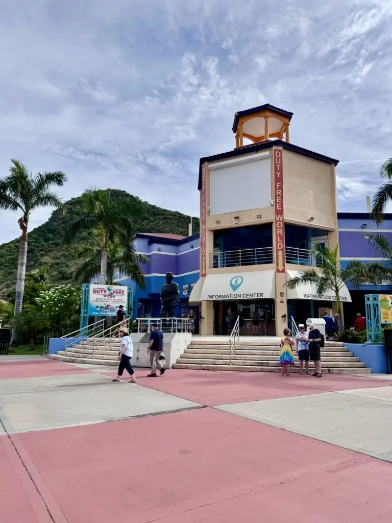 Touristeninformation am Hafen St. Maarten