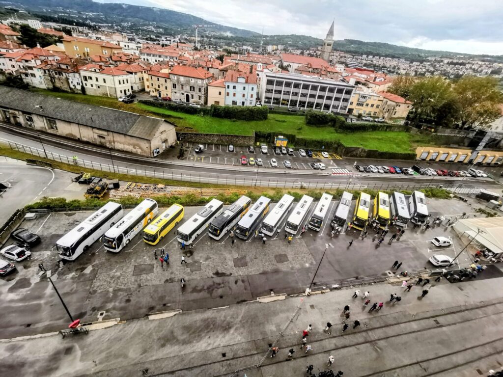 Busparkplatz am Hafen von Koper