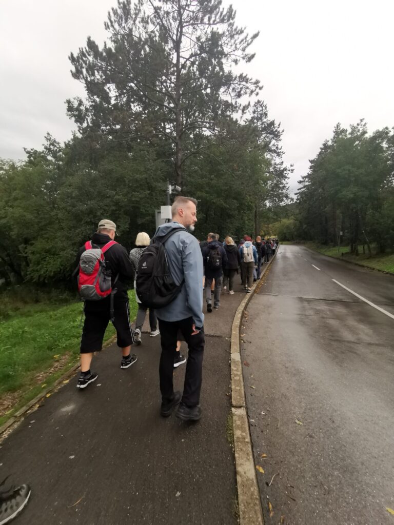 Fußweg zu den Höhlen von Škocjan