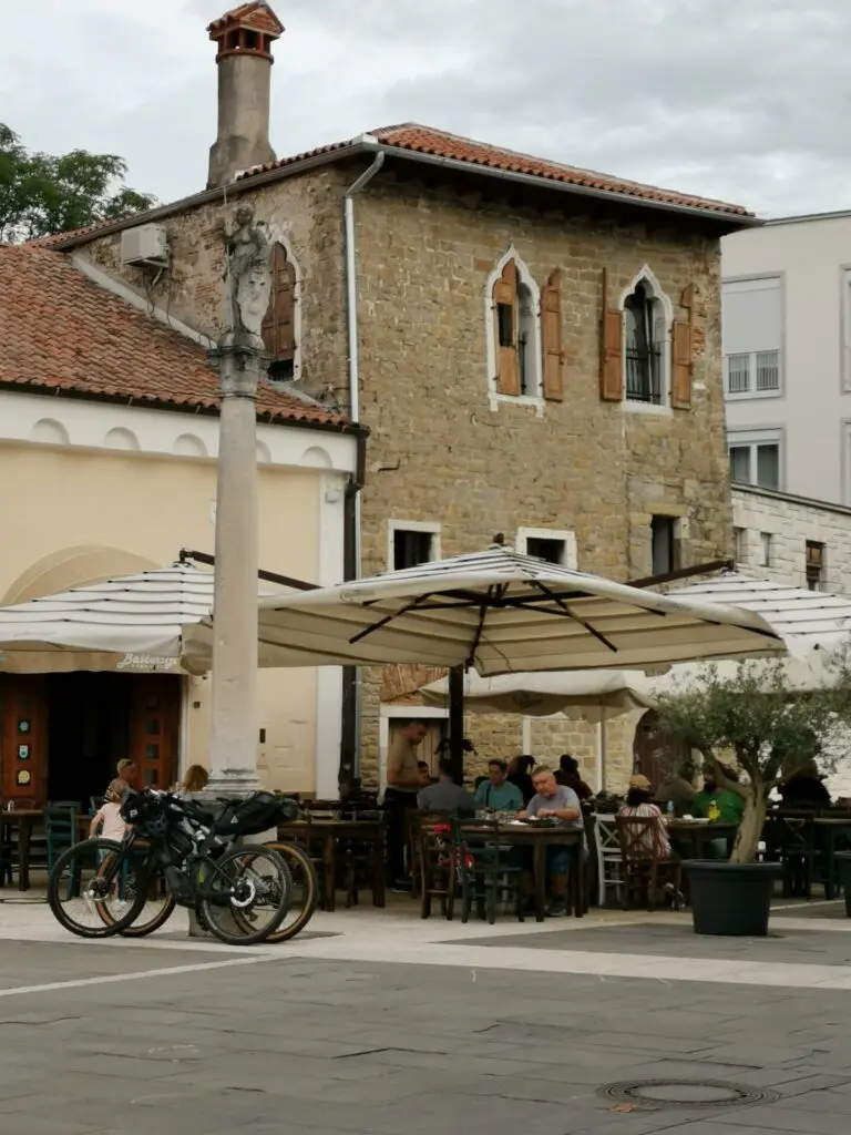Carpaccio-Platz (Carpacciov trg) in Koper