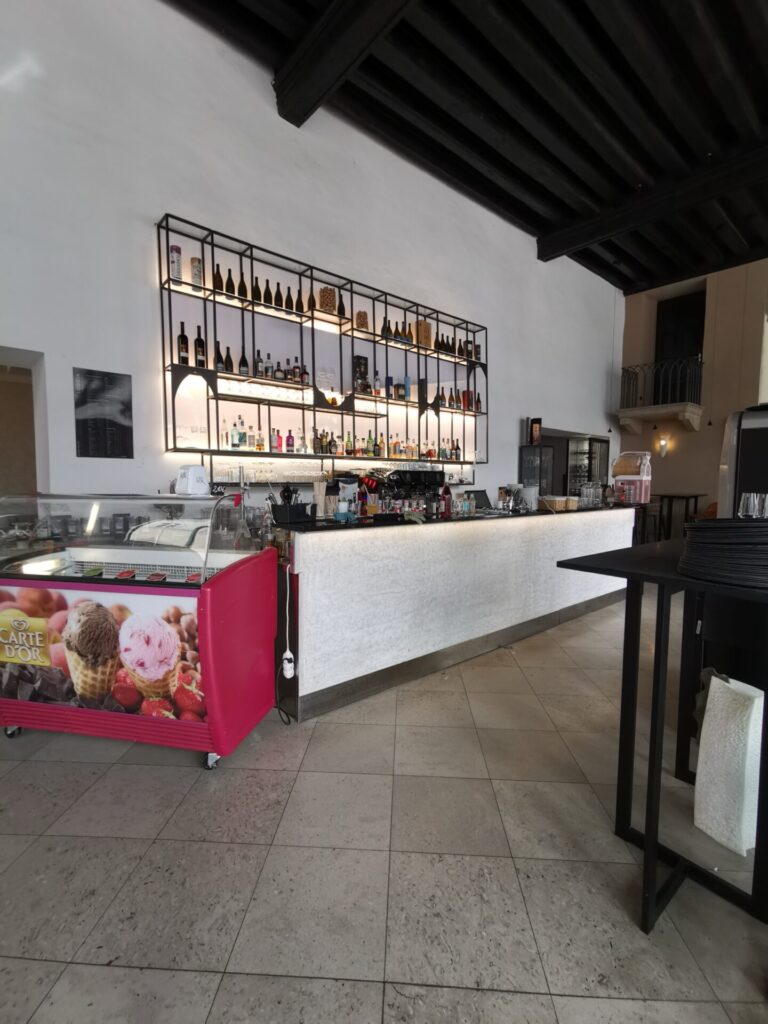  Loža (Loggia) in Koper