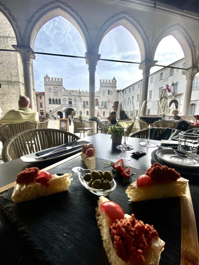 Ausblick von Loža (Loggia) in Koper