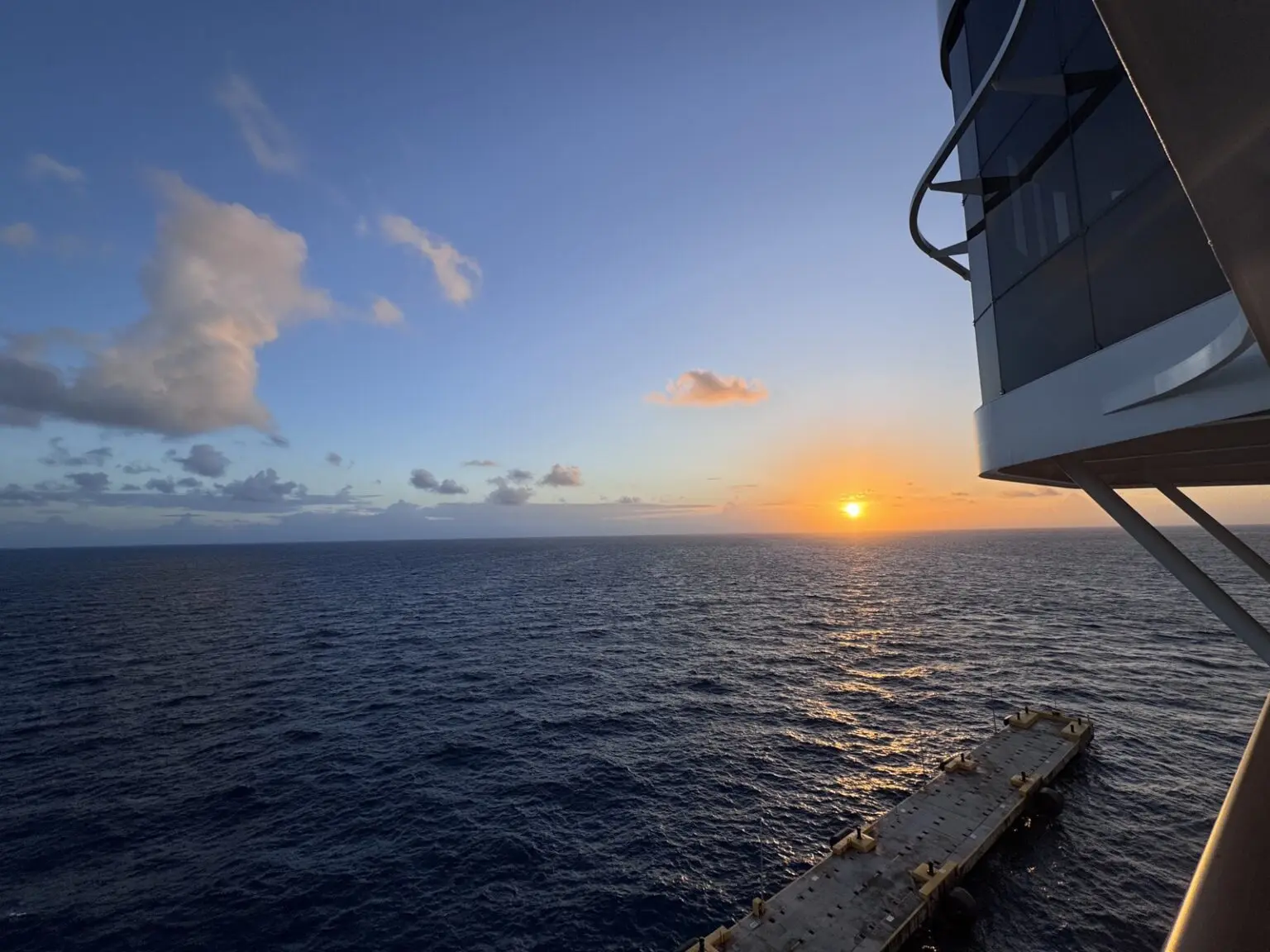 Sonnenaufgang auf dem Meer
