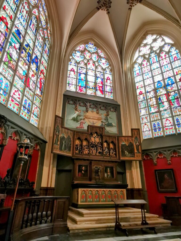 St.-Salvator-Kathedrale in Brügge von innen