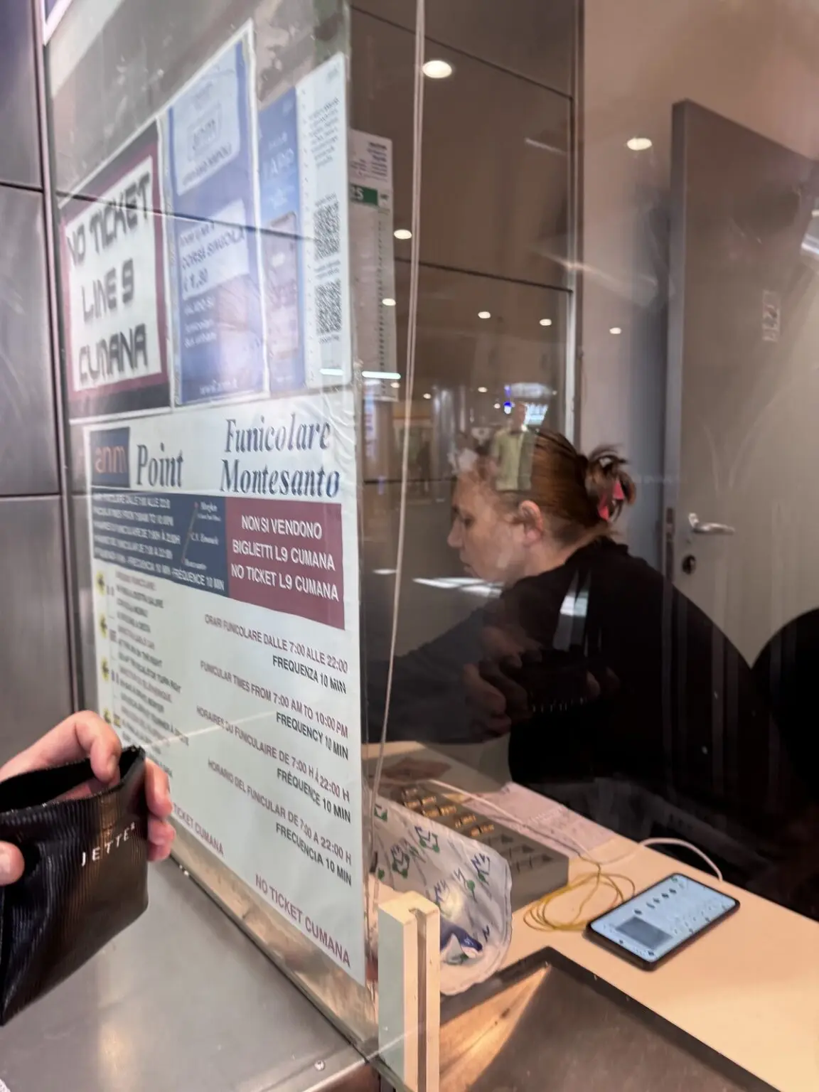 Ticketschalter Standseilbahn in Neapel