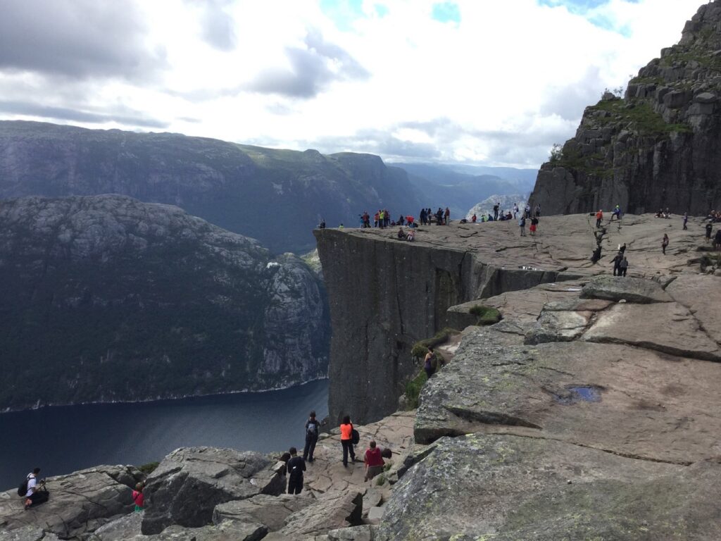 Blick auf Preikestolen in Norwegen