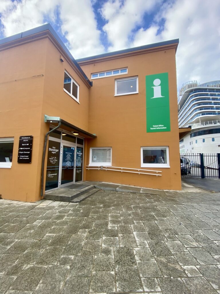 Touristeninformation am Hafen in Stavanger