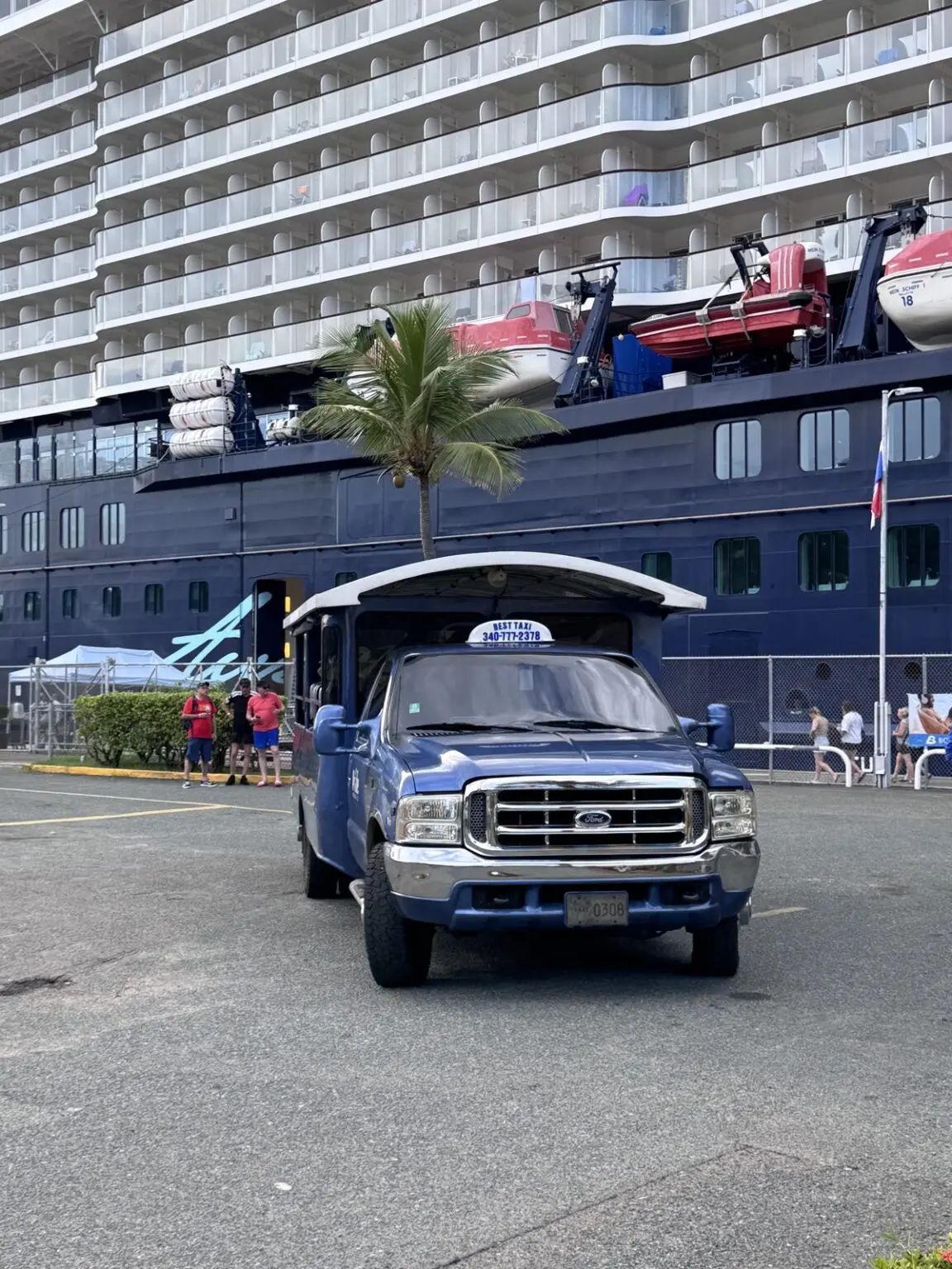 Taxi am Hafen St. Thomas