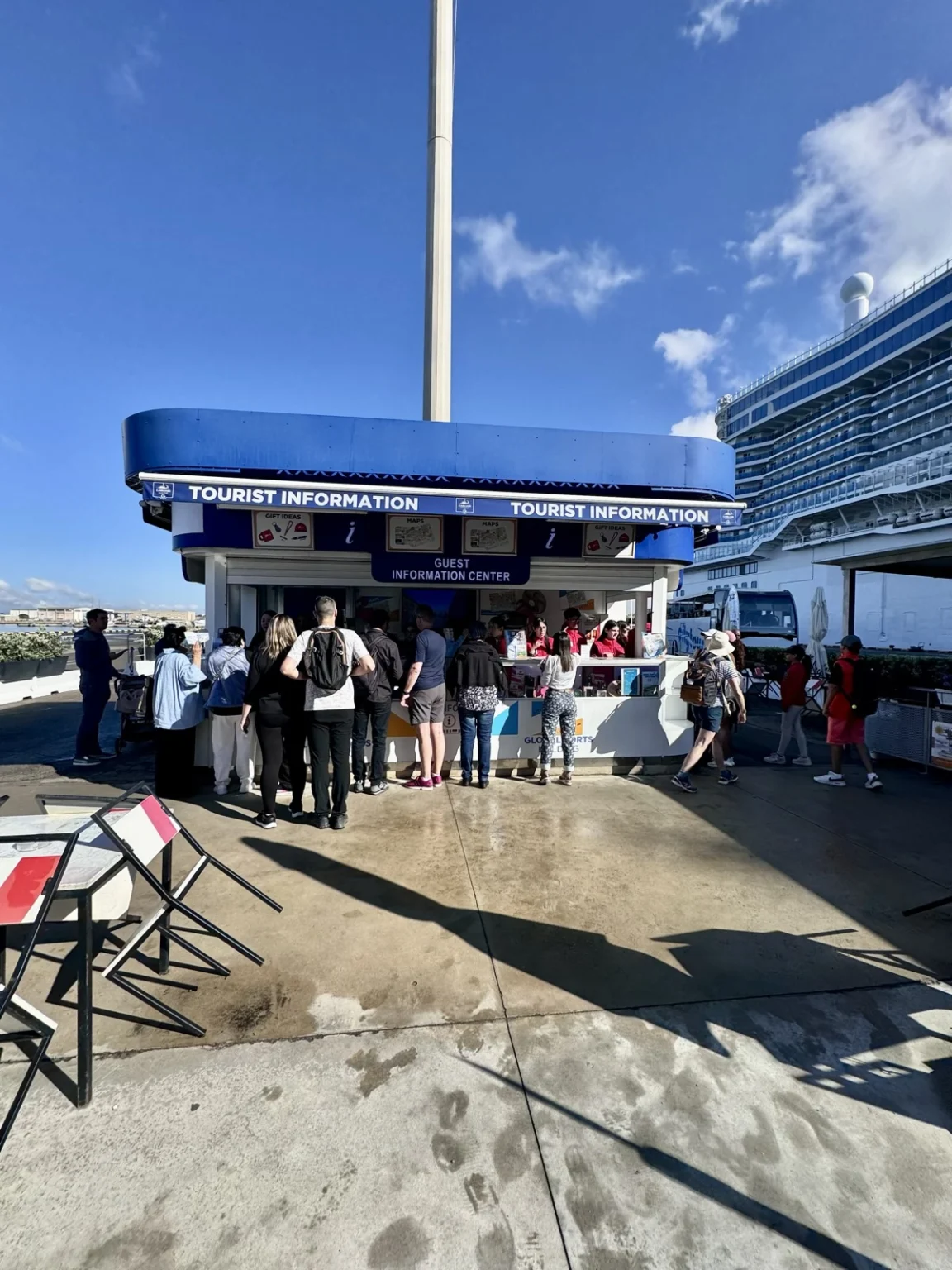Touristinformation am Hafen Cagliari