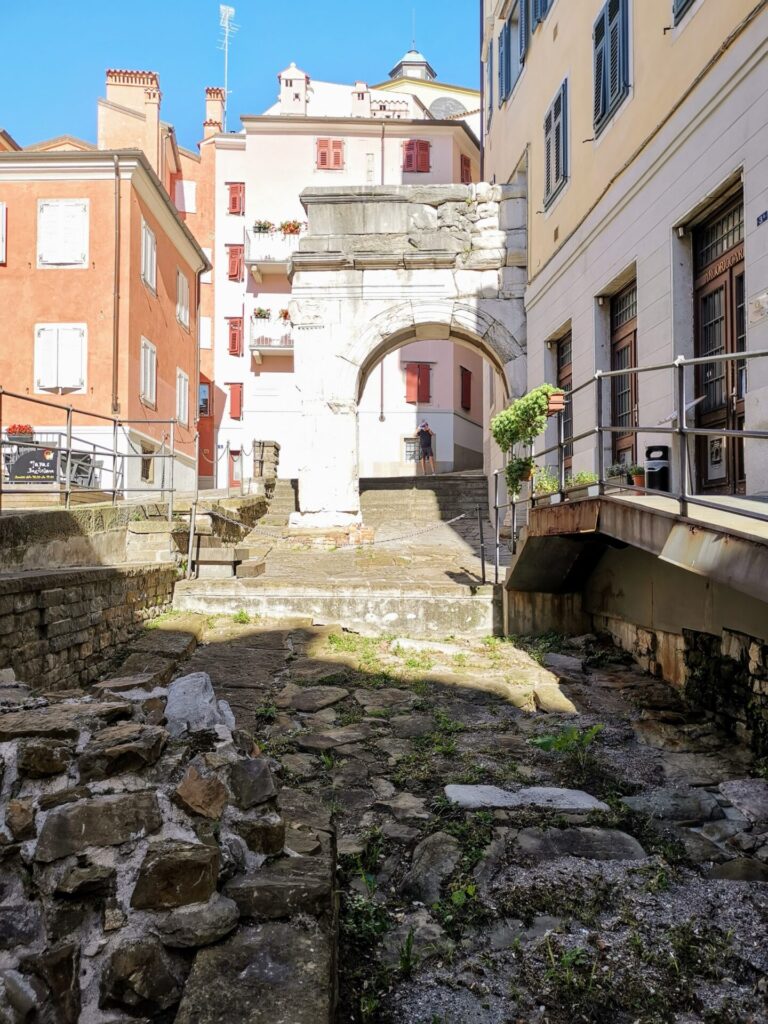 Arco di Riccardo in Triest