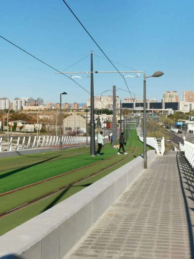 Fußweg ins Zentrum Valencia
