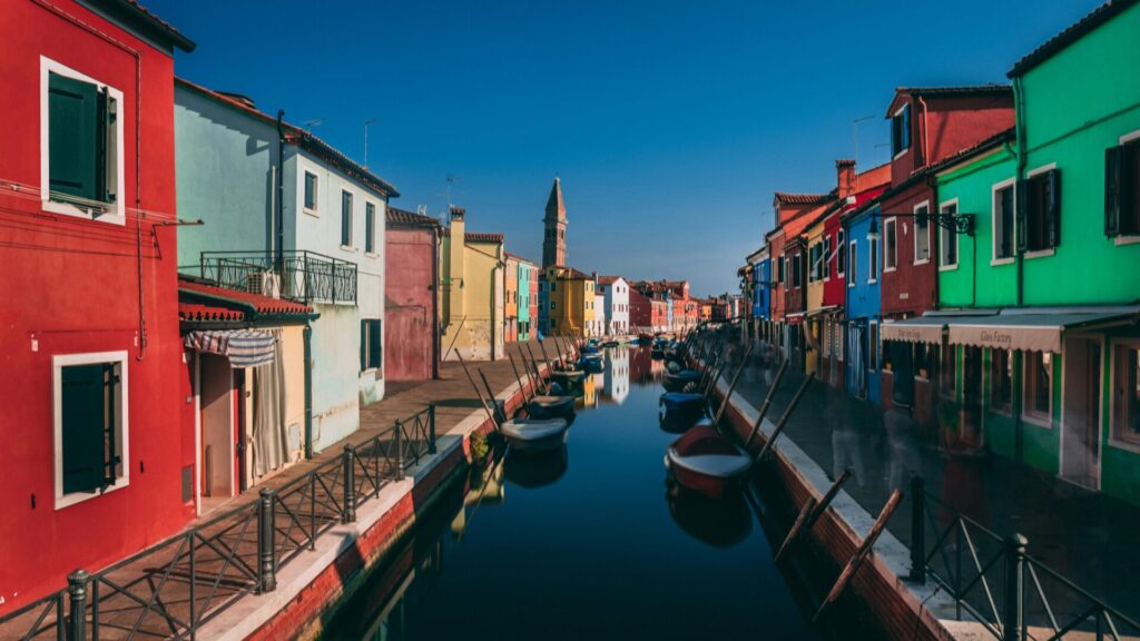 Bunte Häuser von Burano in Venedig