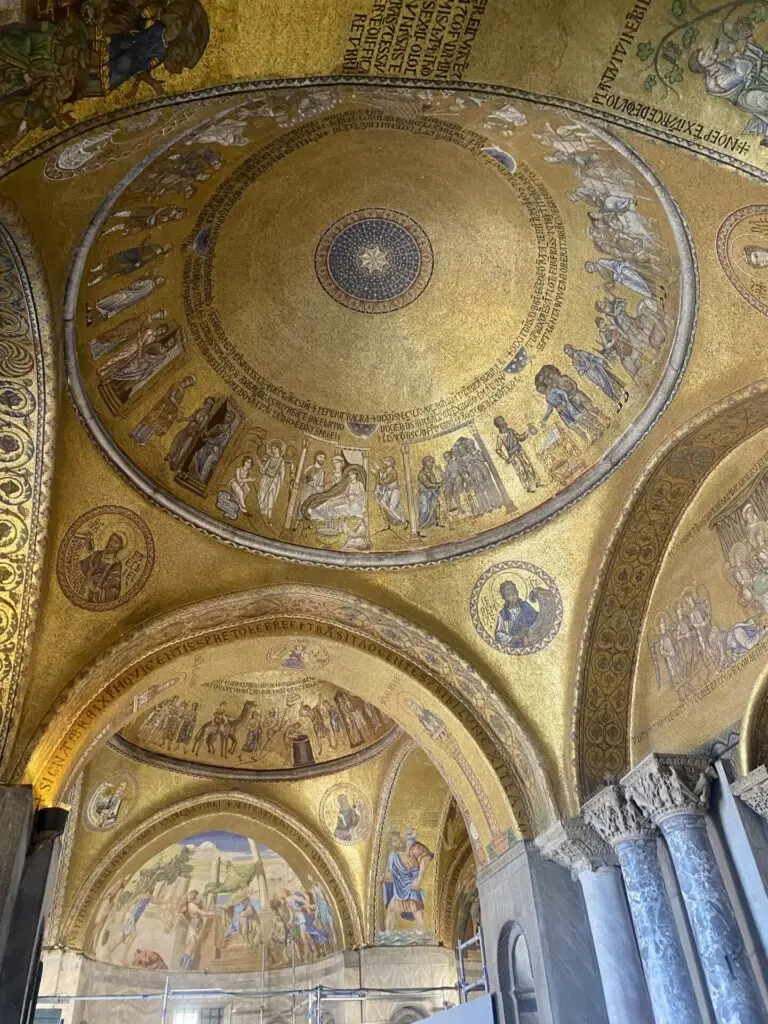 Markusdom in Venedig von innen