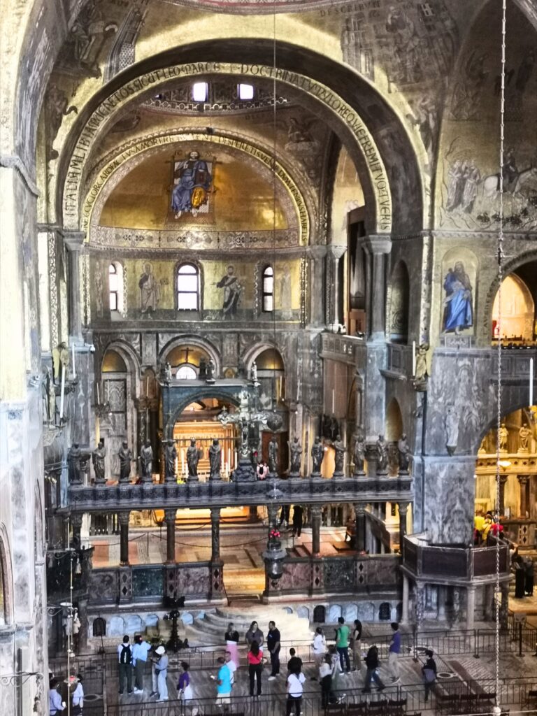 Markusdom in Venedig von innen