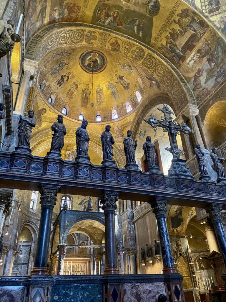Markusdom in Venedig von innen