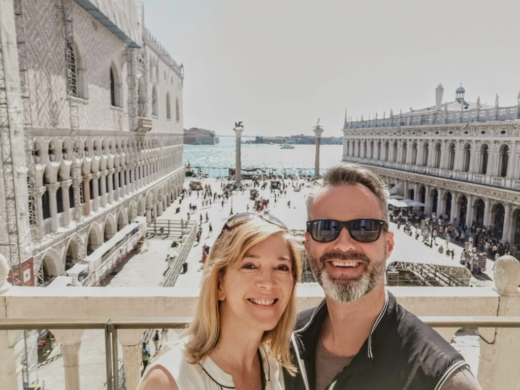 Balkon Markusdom in Venedig