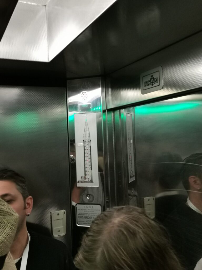 Lift auf den Markustum in Venedig
