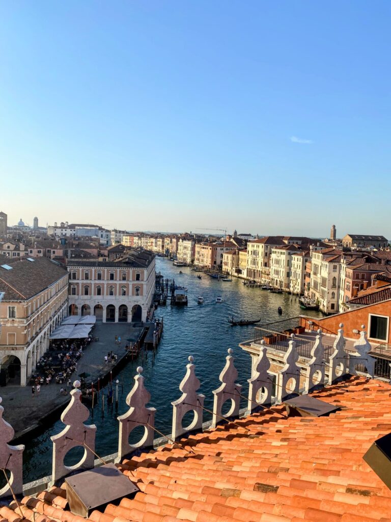 Blick auf den Canal Grande in Venedig