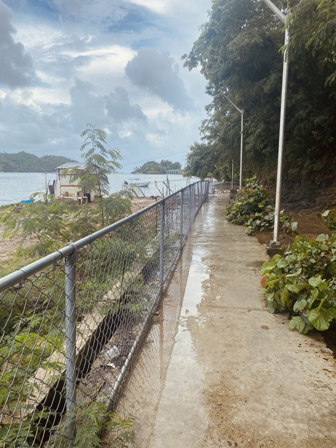 Fußweg zur Los Puentes de Samaná
