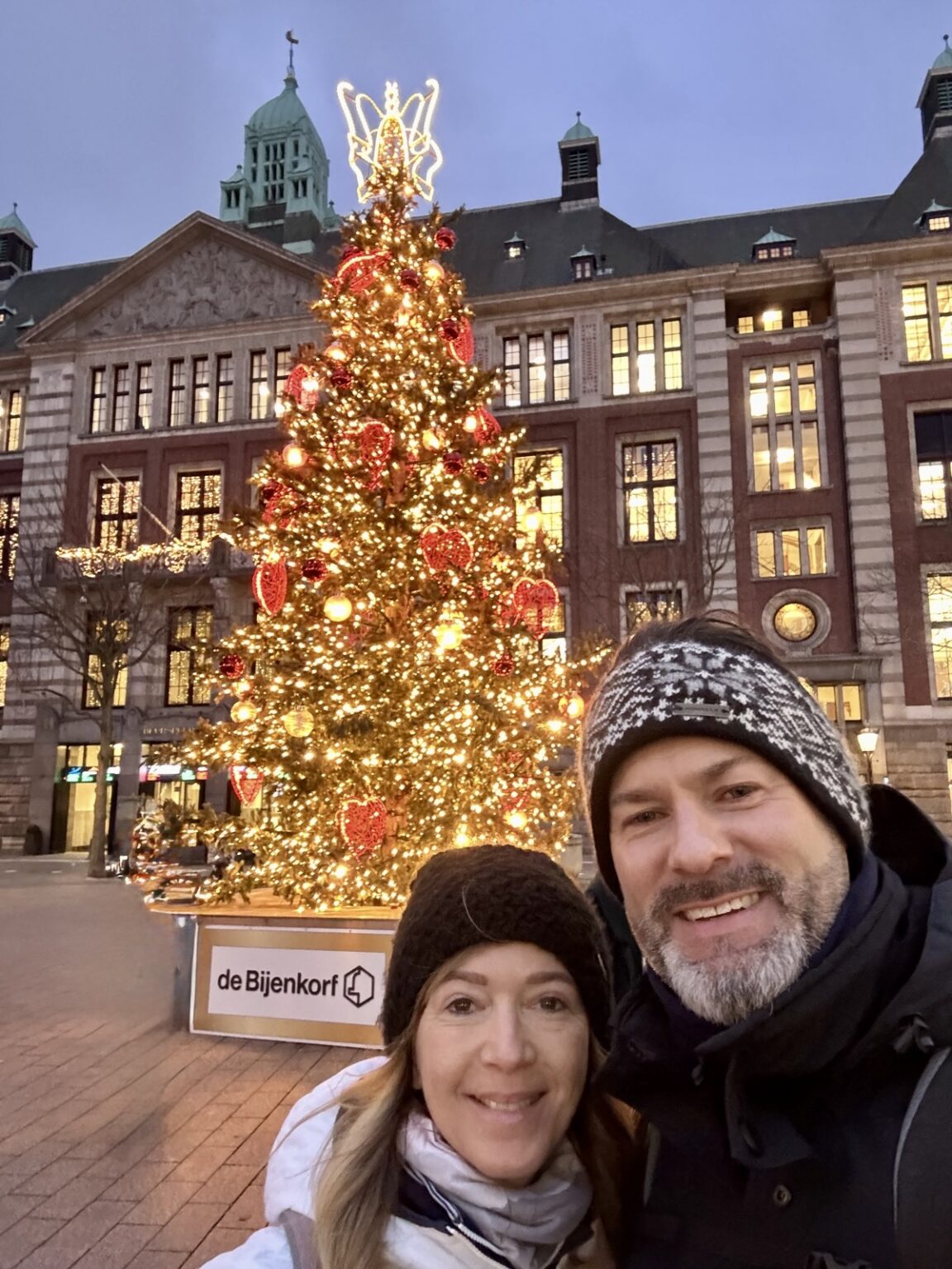 Weihnachtsbaum am Dam Platz in Amsterdam