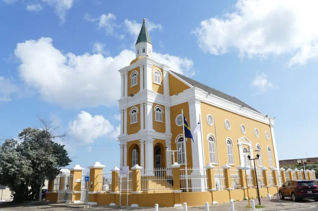 Gelbe Kirche in Willemstad auf Curacao