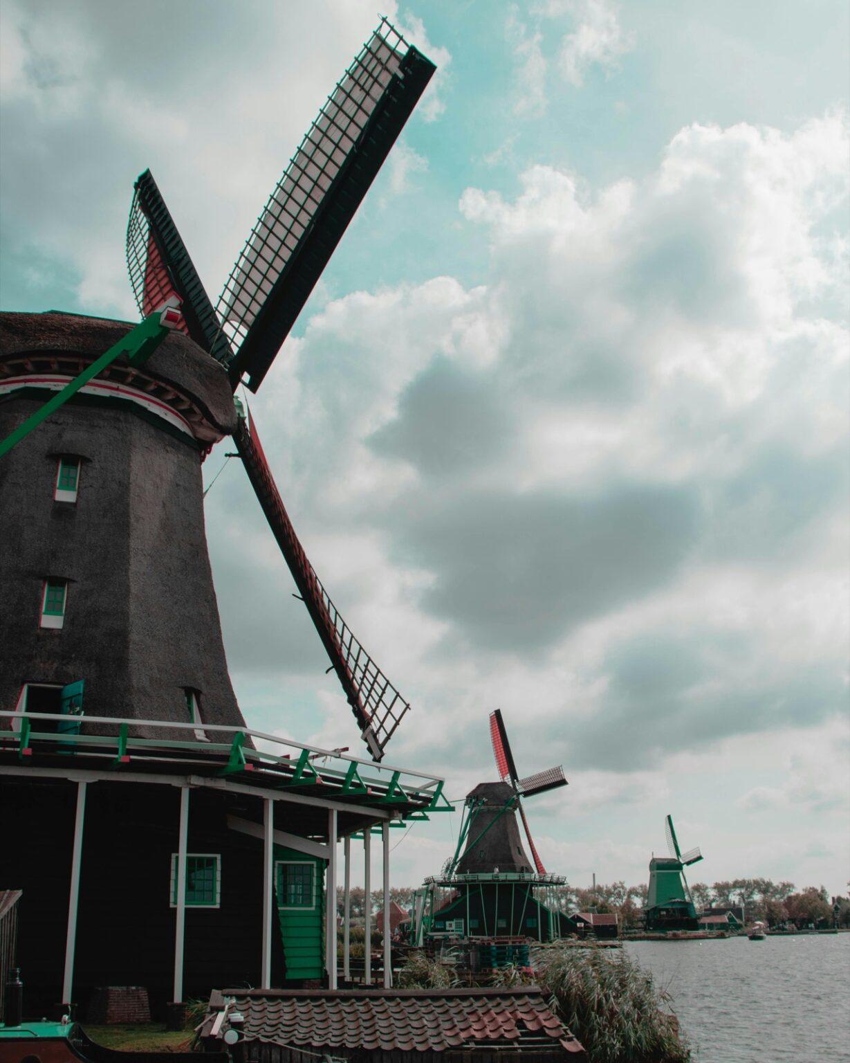 Windmühlen in Zaanse Schans in Amsterdam